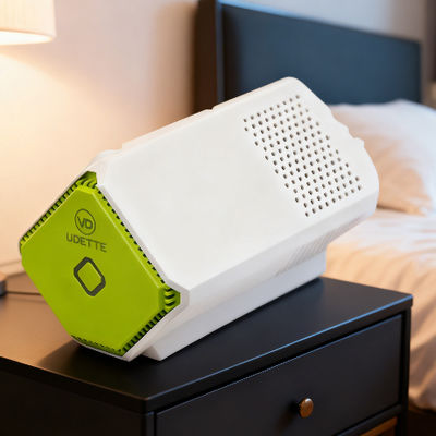 Rundförmiger Luftreiniger für Fahrzeuge mit einer Toluolreinigung von > 99% und einer Ozonleistung von < 0,08 ppm im Fahrzeuginneren